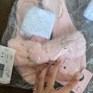 BRAND NEW. NEVER OPENED Kate spade slippers